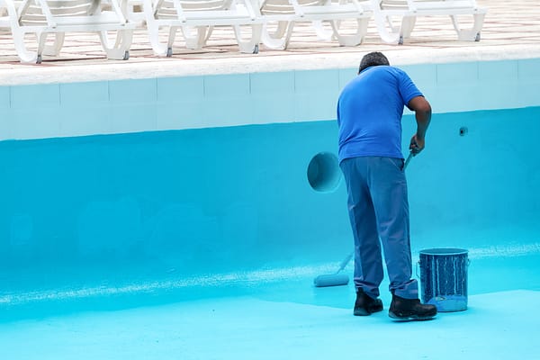 Refurbishing a swimming pool